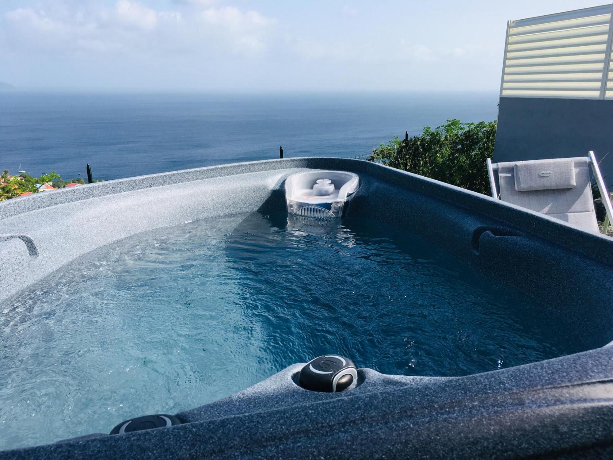 Bungalow Palbéa supérieur avec SPA et vue mer Schoelcher Extérieur photo